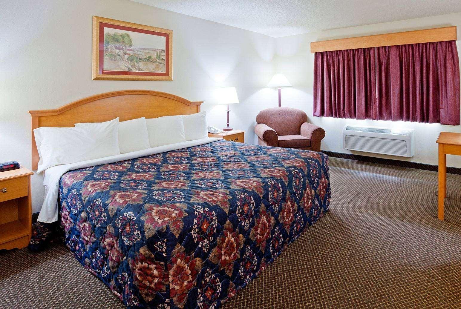 Americinn By Wyndham Silver City Екстериор снимка